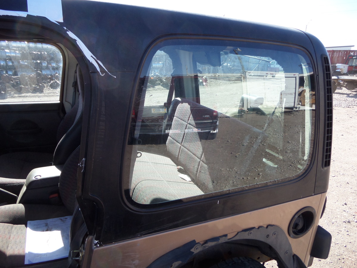 2000 JEEP WRANGLER C16010 - Tri-City Auto Parts